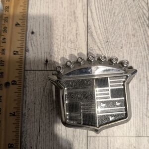 Cadillac Silver Emblem with Crest Design